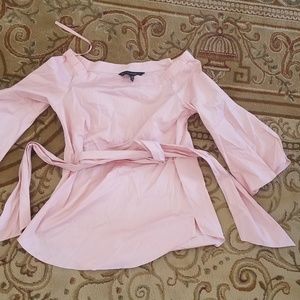 NWOT White House Black Market Off the Shoulder shi